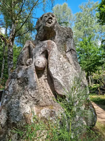 Skulptur in Weißenseifen