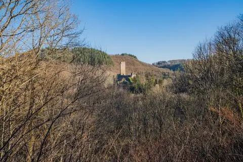 Der erste Blick auf die Oberburg