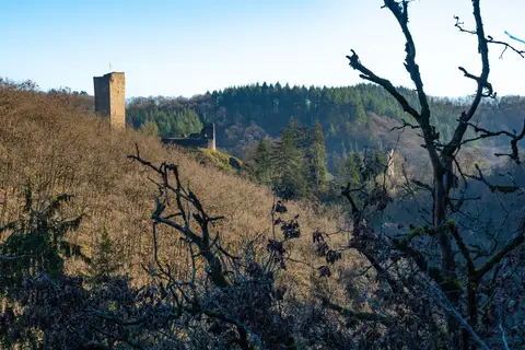 Noch ein Blick auf beide Burgen